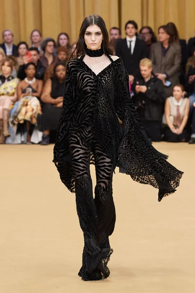 Look 46